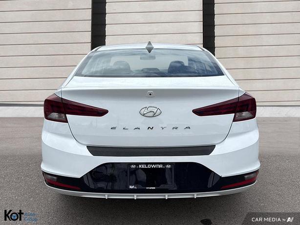 2020 Hyundai Elantra Preferred w/Sun & Safety Package image 5