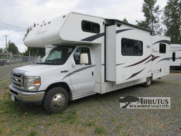 Used 2010 Coachmen RV Freelander 30QB image 2