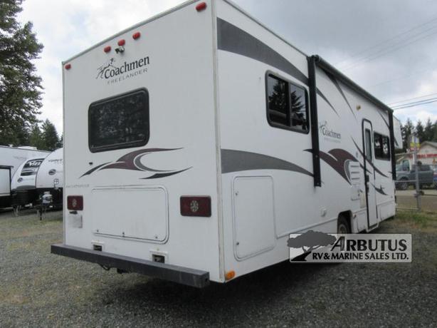 Used 2010 Coachmen RV Freelander 30QB image 6