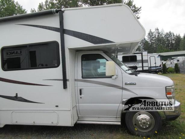 Used 2010 Coachmen RV Freelander 30QB image 7