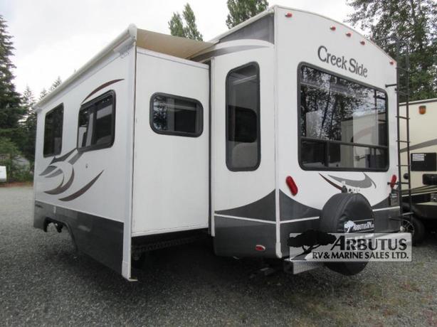 Used 2015 Outdoors RV Creek Side 26RLS image 4