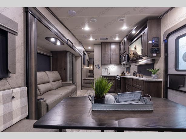 Used 2022 Grand Design Reflection 150 Series 260RD image 1