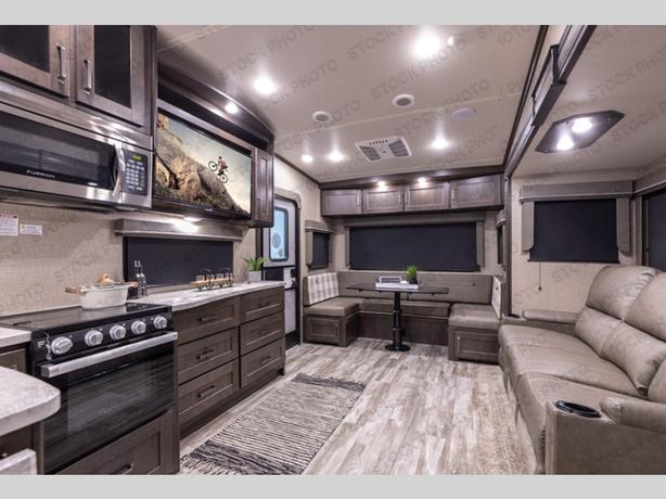 Used 2022 Grand Design Reflection 150 Series 260RD image 4