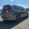2019 Chrysler Pacifica TOURING-L thumbnail image 3
