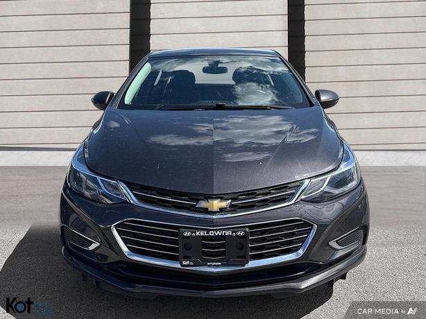 2017 Chevrolet Cruze Premier HEATED SEATS! BACKUP CAMERA! NO ACCIDENT! image 2