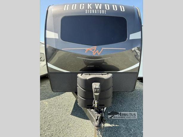 Used 2022 Forest River RV Rockwood Signature Ultra Lite 8263MBR image 2