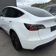 2021 Tesla Model Y LONG RANGE thumbnail image 3