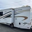 Used 2010 Thor Motor Coach Chateau 25C thumbnail image 3
