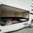 Used 2010 Thor Motor Coach Chateau 25C thumbnail image 6