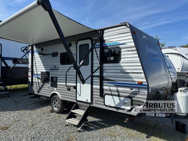 Used 2020 Coachmen RV Catalina Summit Series 172BHS image 1