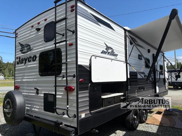 Used 2022 Jayco Jay Flight SLX Western Edition 242BHSW image 4