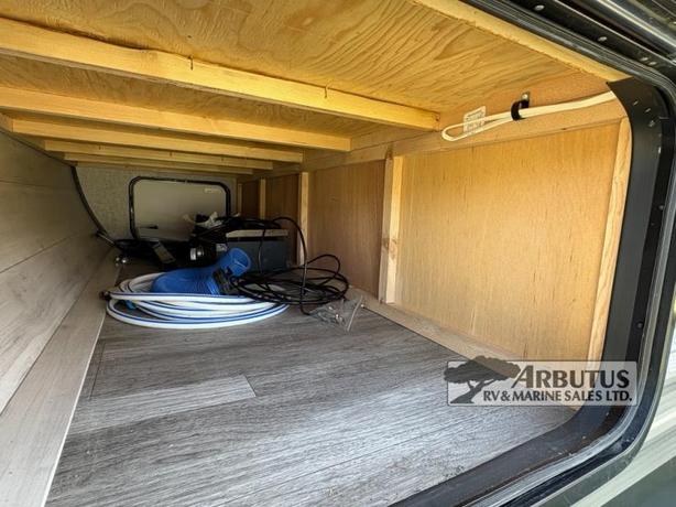 Used 2022 Jayco Jay Flight SLX Western Edition 242BHSW image 8