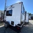 Used 2021 Grand Design Imagine 3250BH thumbnail image 4