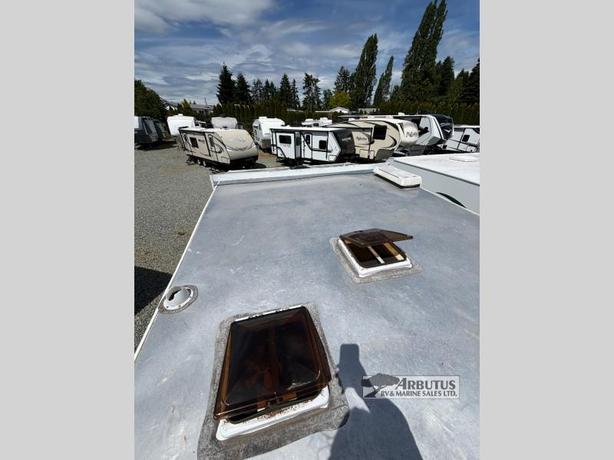 Used 2000 ADVENTURER Slumber Queen 810WS image 4