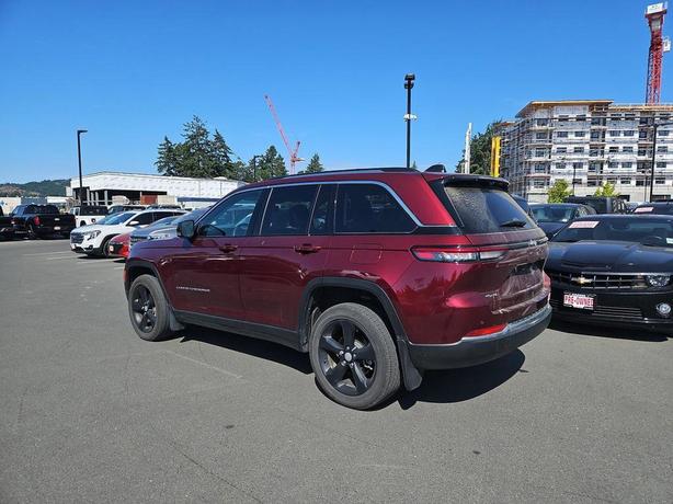 2022 Jeep Grand Cherokee Limited 4x4 | Remote Start | Heated Seats! image 4