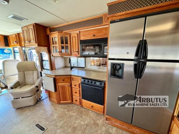 Used 2008 Triple E Commander 3712FGB image 6