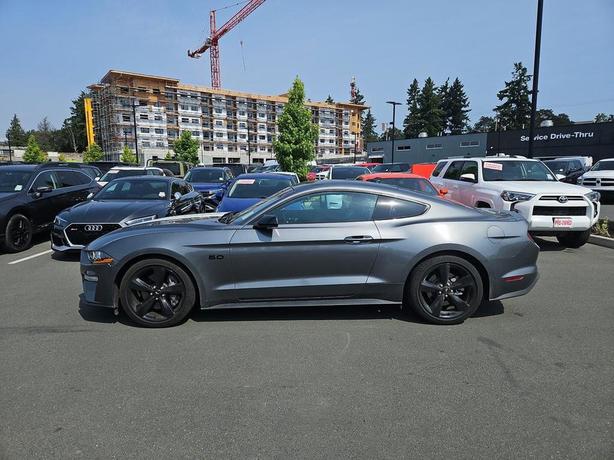 2022 Ford Mustang GT Premium Fastback | No Reported Accidents! image 3