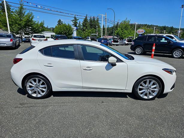 2014 Mazda  Mazda3 s Grand Touring image 2