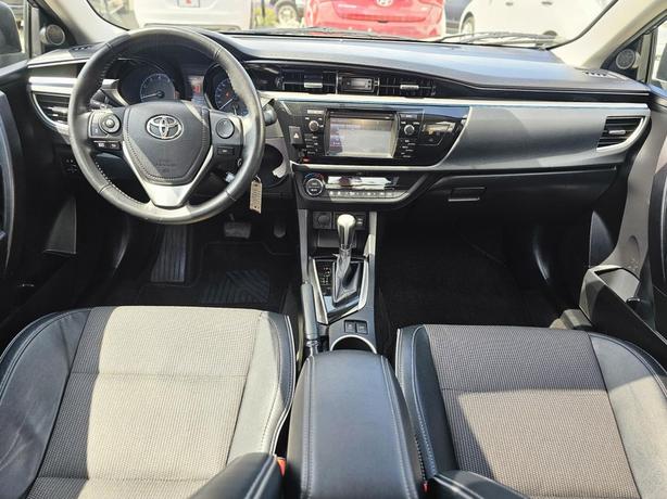 2015 Toyota Corolla 4dr Sdn S image 6