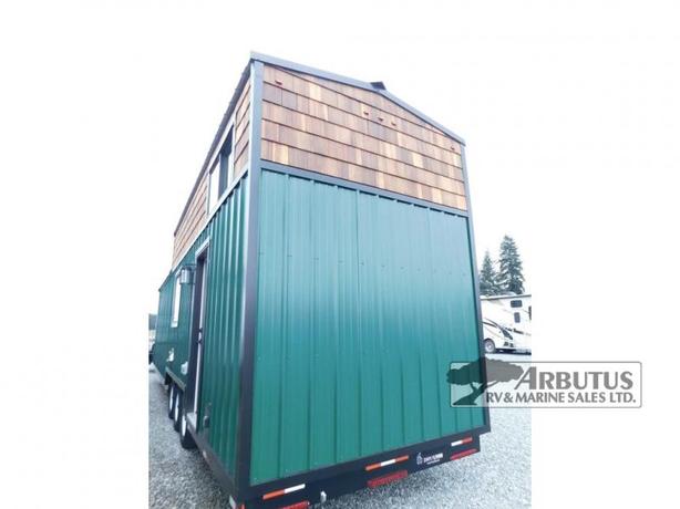 Used 2022 Stattonrock Island Chalet TH12 image 2