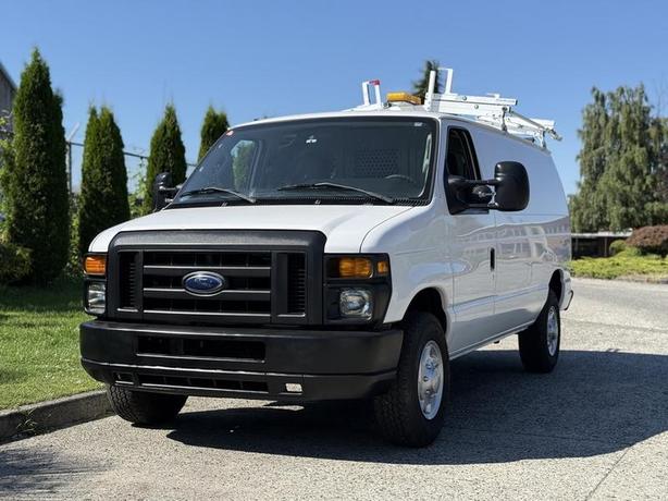2011 Ford Econoline E-350 Super Duty Cargo Van with Shelving & Ladder Rack image 4