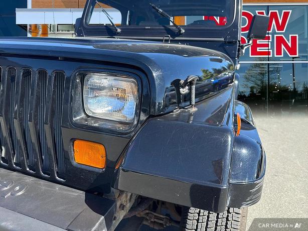 1994 Jeep YJ image 7