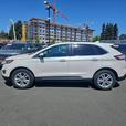 2016 Ford Edge 4dr SEL AWD | Back-Up Camera | Keyless Start! thumbnail image 3