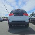 2017 GMC Terrain AWD 4dr SLT | No Reported Accidents! thumbnail image 5