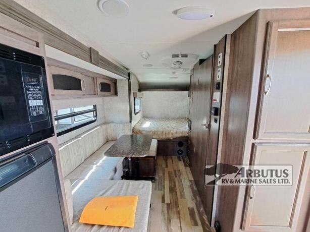 Used 2018 Winnebago Industries Towables Minnie Drop WD1790 image 5