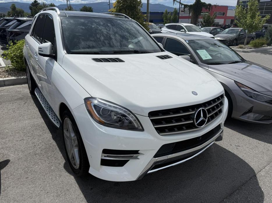 2015 Mercedes-Benz M-Class ML 350 BLUETEC display photo