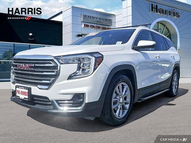 2022 GMC Terrain SLT AWD | No Reported Accidents! image 1