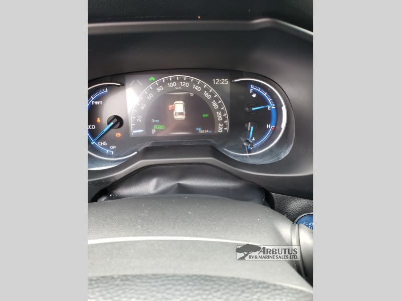 Used 2021 TOYOTA RAV 4 HYBRID ELECTRIC display photo