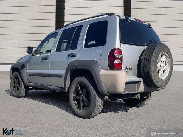2006 JEEP LIBERTY image 4