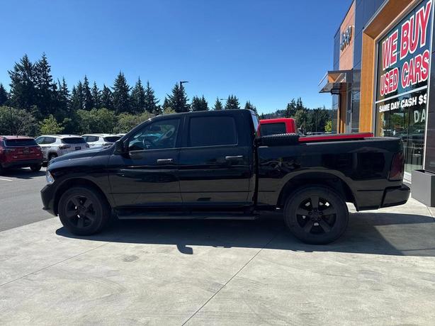 2021 RAM 1500 Classic Express 4x4 Crew Cab 5'7 Box | Cruise Control | Bluetooth  image 3