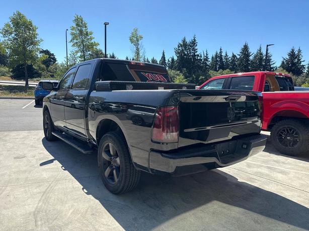2021 RAM 1500 Classic Express 4x4 Crew Cab 5'7 Box | Cruise Control | Bluetooth  image 4