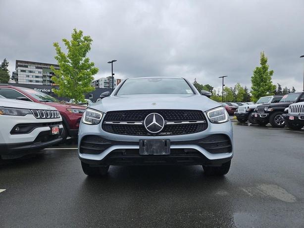 2023 Mercedes-Benz GLC GLC 300 4MATIC Coupe | No Reported Accidents! image 2