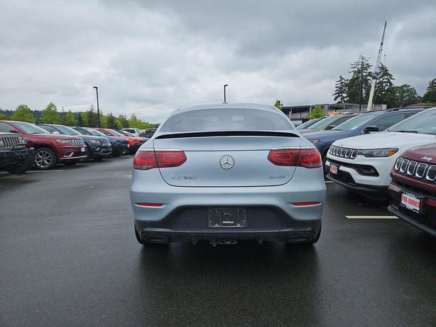 2023 Mercedes-Benz GLC GLC 300 4MATIC Coupe | No Reported Accidents! image 5