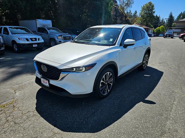 2022 Mazda  CX-5 2.5 S Premium Package image 2