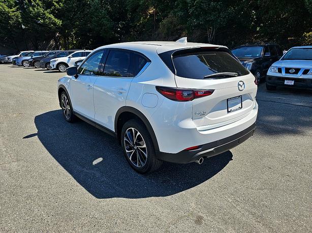 2022 Mazda  CX-5 2.5 S Premium Package image 3