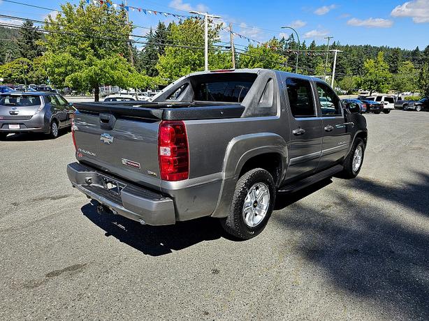 2007 Chevrolet  Avalanche LT w/2LT image 4