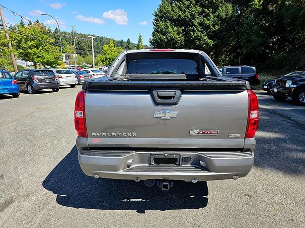 2007 Chevrolet  Avalanche LT w/2LT image 5