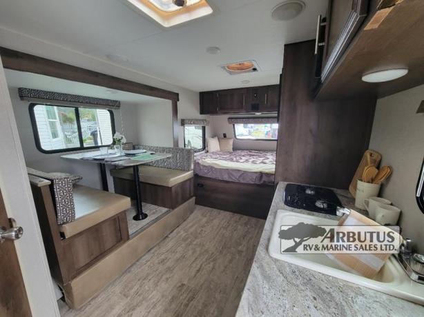 Used 2019 KZ Escape E161RB image 7