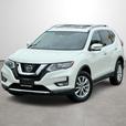2017 Nissan Rogue thumbnail image 1