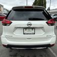 2017 Nissan Rogue thumbnail image 7