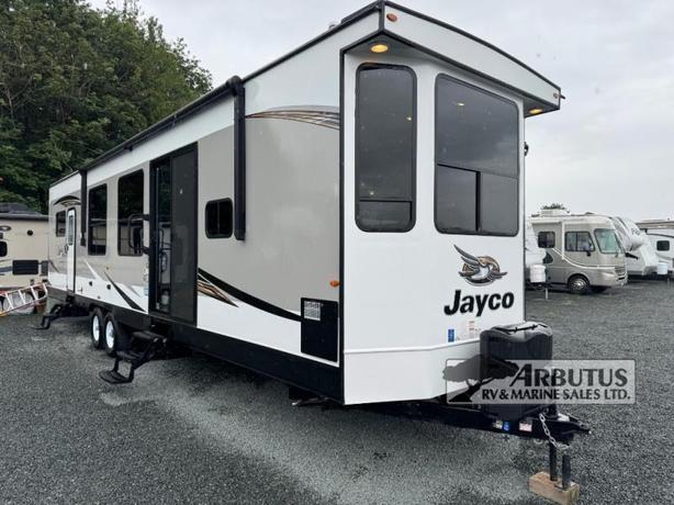 Used 2020 Jayco Jay Flight Bungalow 40FKDS image 1