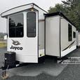 Used 2020 Jayco Jay Flight Bungalow 40FKDS thumbnail image 3