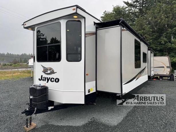 Used 2020 Jayco Jay Flight Bungalow 40FKDS image 3
