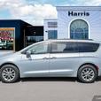 2022 Chrysler Pacifica Touring L AWD | No Reported Accidents | One Owner! thumbnail image 3
