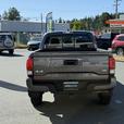 2021 Toyota Tacoma V6 thumbnail image 7
