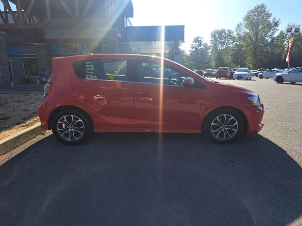 2017 Chevrolet Sonic LT - RS Turbo, Moonroof image 5